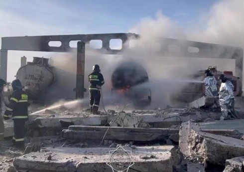 Qazaxıstanda neft bazasında yanğın baş verib, dörd nəfər xəsarət alıb