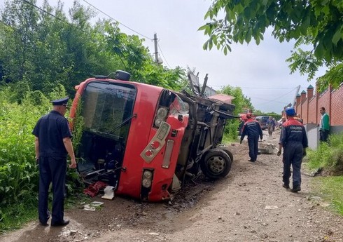 Rusiyanın Xabarovsk şəhərində 12 uşaq avtobus qəzasında yaralanıb