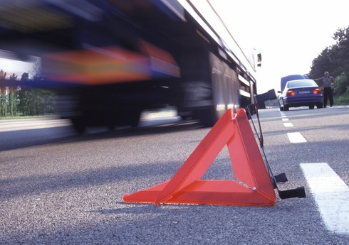 Sumqayıtda yol-nəqliyyat hadisəsi baş verib, ölən var