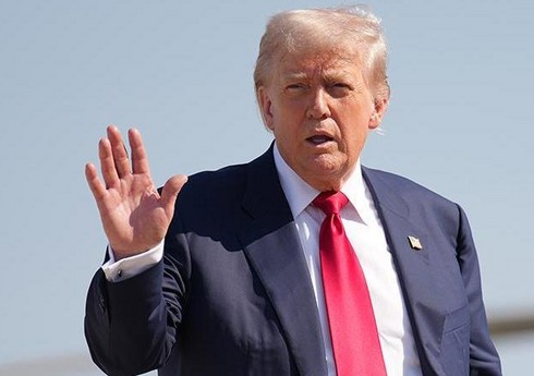 Tramp Kambocanın Baş nazirini Tailandla münaqişəni həll etməyə çağırıb