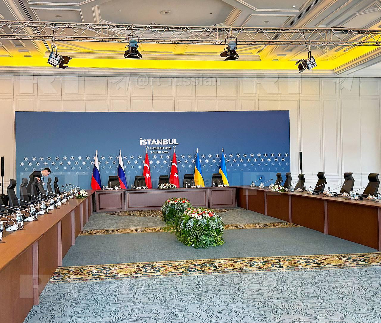 Türkiyə-Rusiya -Ukrayna üçtərəfli görüşü başlayıb