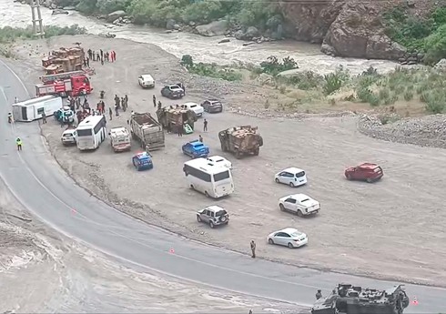 Türkiyədə avtobus aşıb, 12 hərbçi yaralanıb