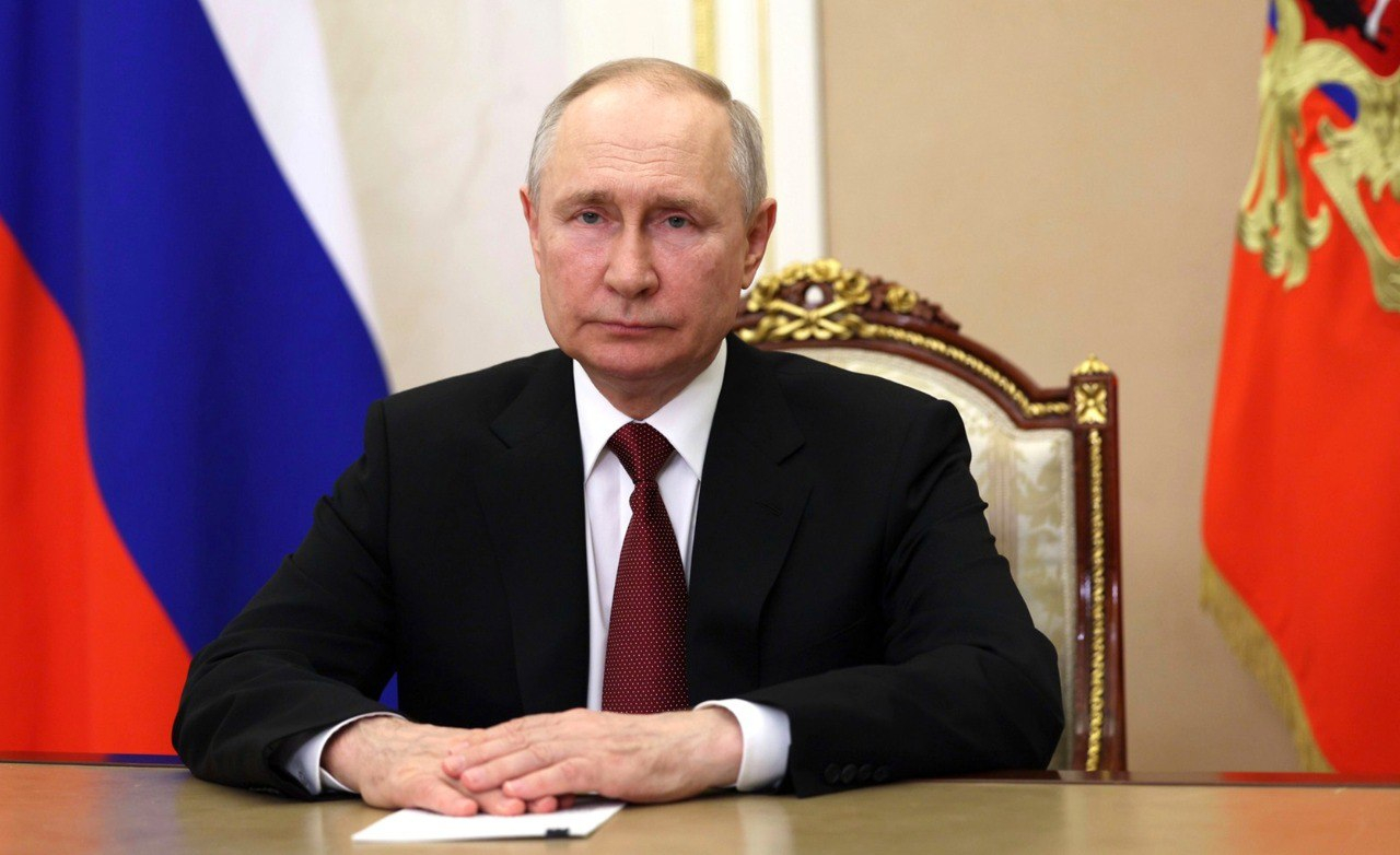 Vladimir Putin Mehriban Əliyevanı təbrik edib
