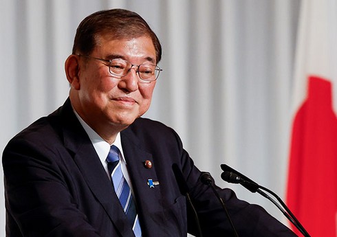 Yaponiyanın Baş naziri Cənubi Koreyanın yeni prezidenti ilə mümkün qədər tez görüşmək istəyir